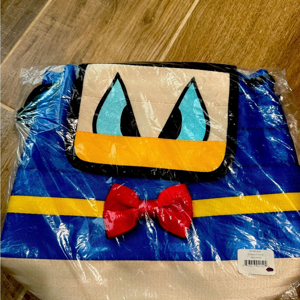 Harveys for Disney Couture Donald Duck Backpack